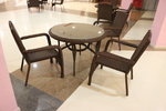 Качествени столове от ратан за заведения